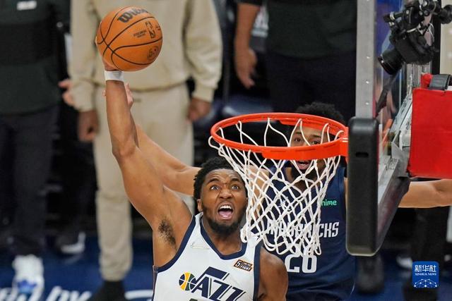 76人四大明星连续两场比赛全员得分上双成关键
